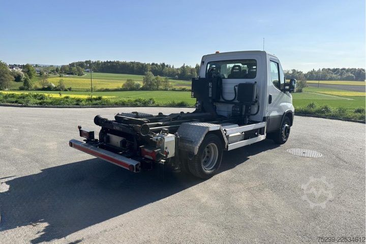 Autocamion cu cârlig pentru containere Iveco 70C17 Haken / Kehricht / WD