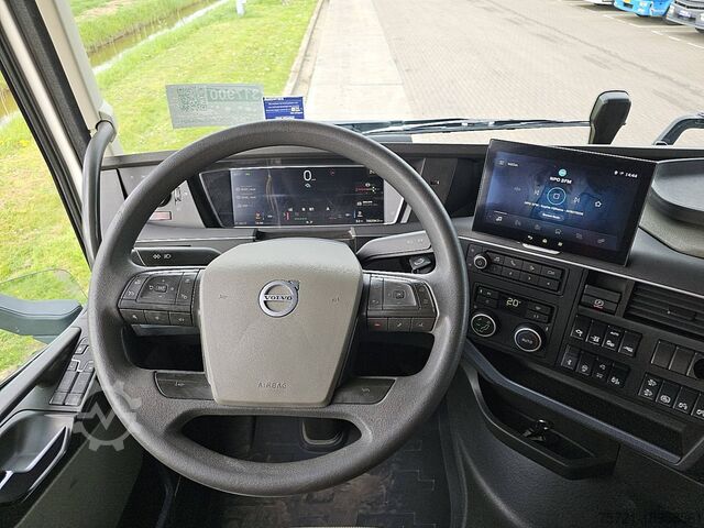 Standard-SZM VOLVO FH 500 FH5 6X2 STEERED PTO