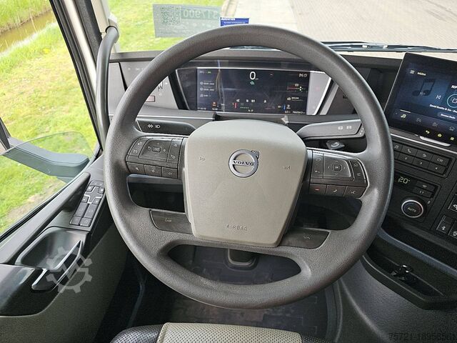 Standard-SZM VOLVO FH 500 FH5 6X2 STEERED PTO