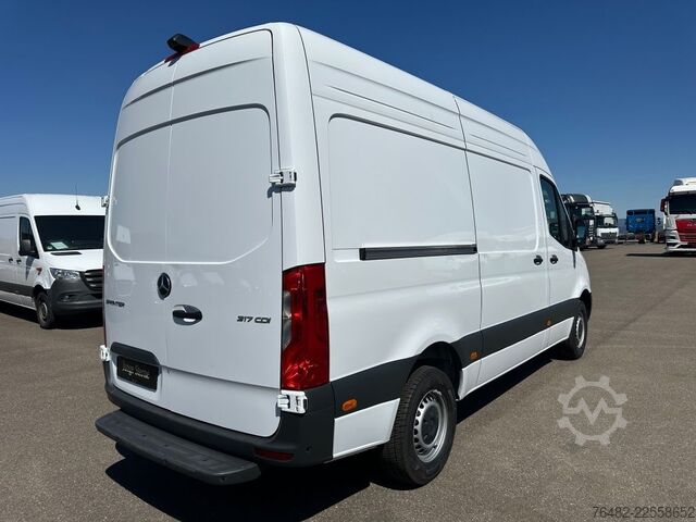 Bestelwagen met verhoogd dak MERCEDES-BENZ Sprinter 317 CDI KA/L2H2/3665/MBUX/NAVI/AUTOMATI
