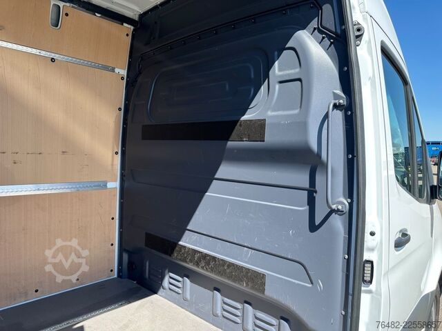 Bestelwagen MERCEDES-BENZ Sprinter 317 CDI KA/L2H2/3665/MBUX/NAVI/AUTOMATI