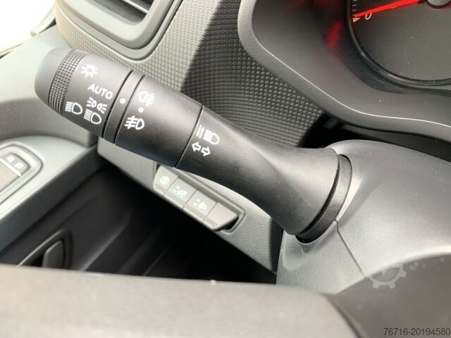 Kastenwagen RENAULT Trafic BUSINESS+ L1H1 3,0t BLUE dCi 130 KLIMA+ZV