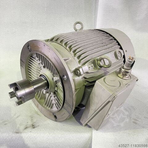 Motor SIEMENS 1LE1501-2AB63-4FA4