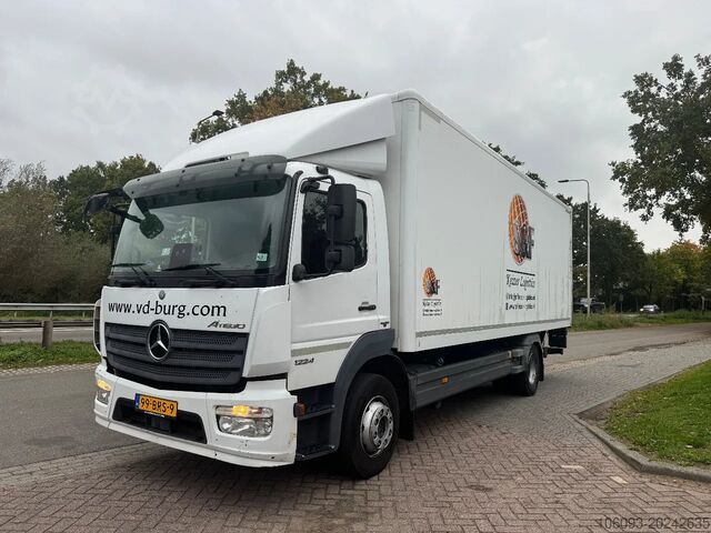 βαλίτσα Mercedes-Benz Atego 1224 Bakwagen