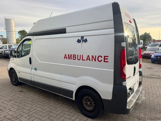 Ambulans Renault Trafic **BELGIAN ORIGINE-AIRCO**