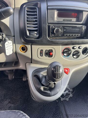 Ambulanță Renault Trafic **BELGIAN ORIGINE-AIRCO**