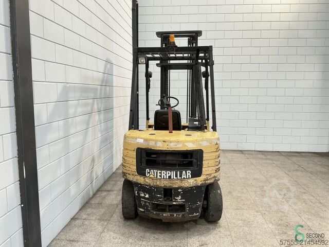 Gaffeltruck Caterpillar DP 25