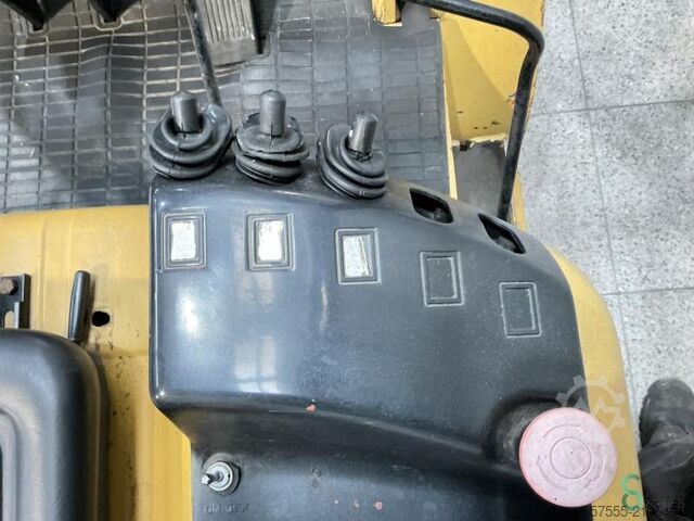 Heftruck Caterpillar DP 25