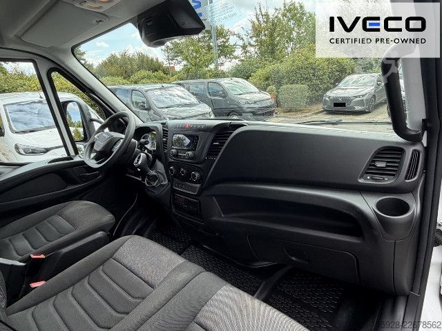 Vrachtwagen met bakwagen IVECO 70C18HA8/P