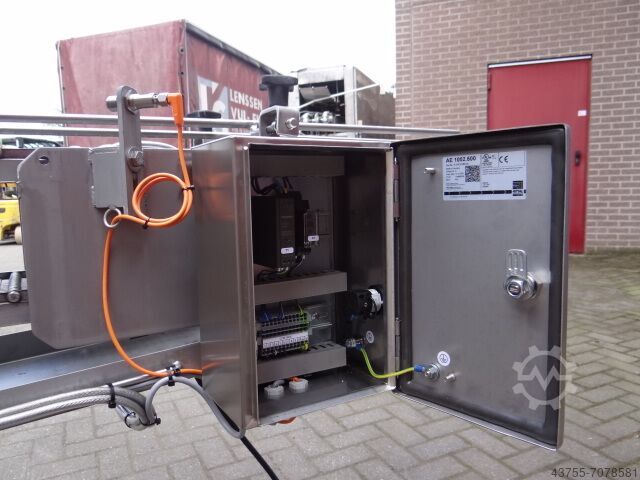 Myčka a sušička plechovek / sklenic Cabinplant inline