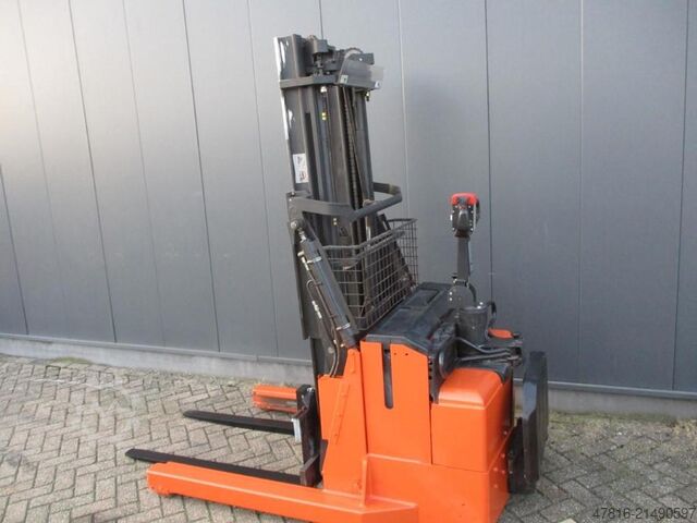 Hoogheffende palletwagen TOYOTA RWE120