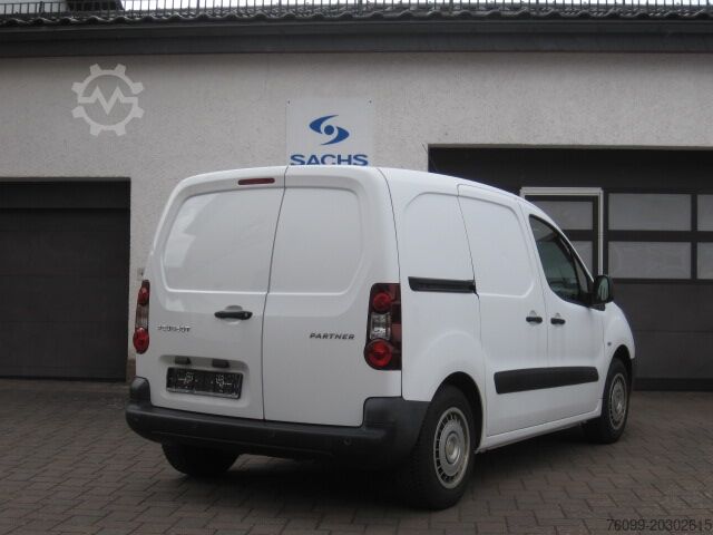 Furgone di consegna personalizzato Peugeot Partner 1.6 HDI Cateringausbau 3-Sitzer