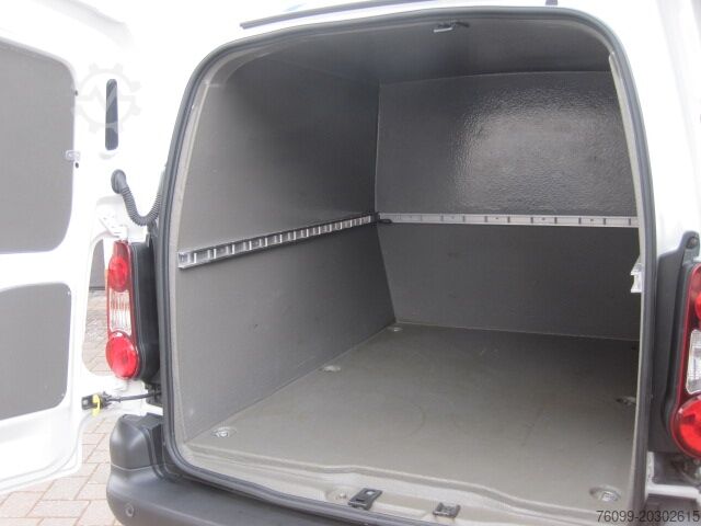 Furgone di consegna personalizzato Peugeot Partner 1.6 HDI Cateringausbau 3-Sitzer