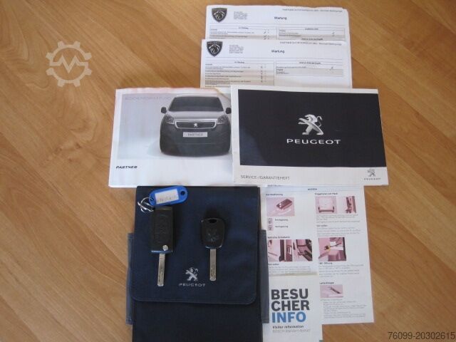 Furgone di consegna personalizzato Peugeot Partner 1.6 HDI Cateringausbau 3-Sitzer