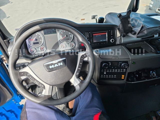 Grue montée sur camion MAN TGX 26.440 / 18m HMF 2120 Kran / 100% Service