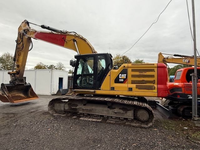 Rupsgraver CATERPILLAR 330