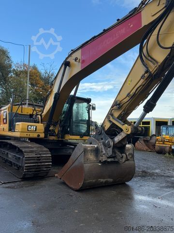 Rupsgraver CATERPILLAR 330