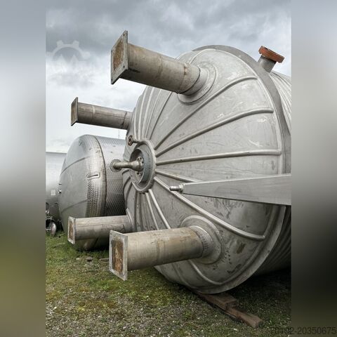 100.000 liter verwarmbare/koelbare tank van V4A K0102