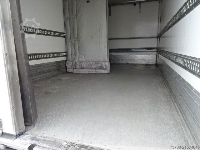 Autoutilitară frigorifică MERCEDES-BENZ 816 D Vario Kiesling/Kühlkoffer