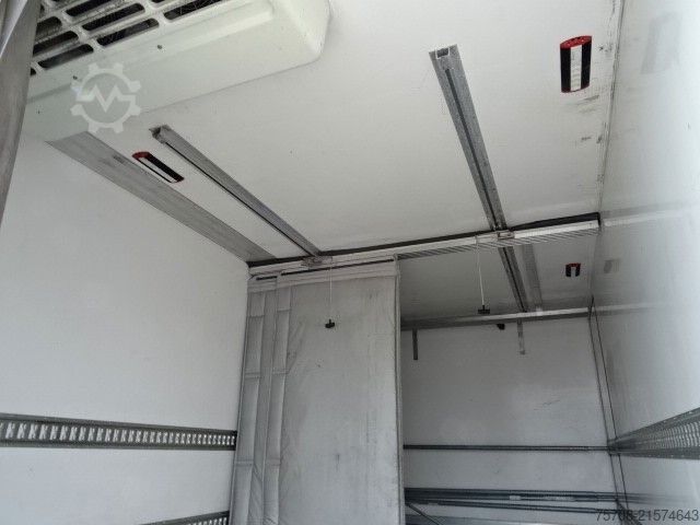 Autoutilitară frigorifică MERCEDES-BENZ 816 D Vario Kiesling/Kühlkoffer