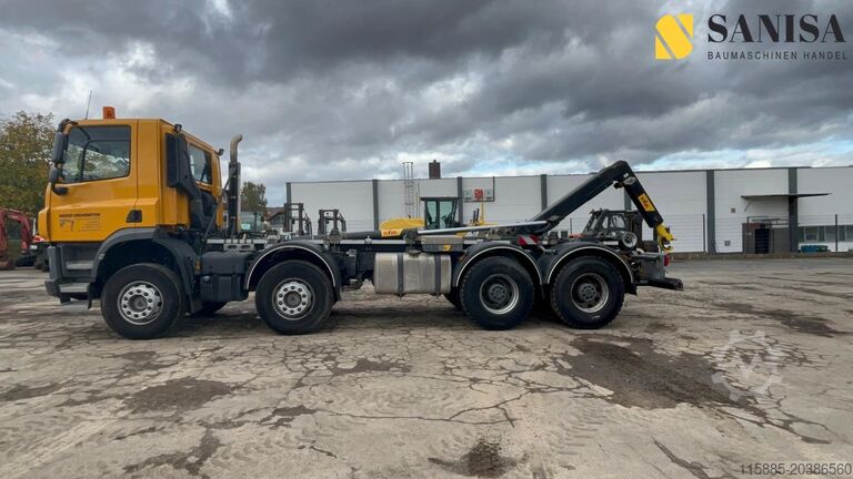 Roll-off kipper DAF CF 450 Abrollkipper HYVA 30-67-S 30T/Lenkachse