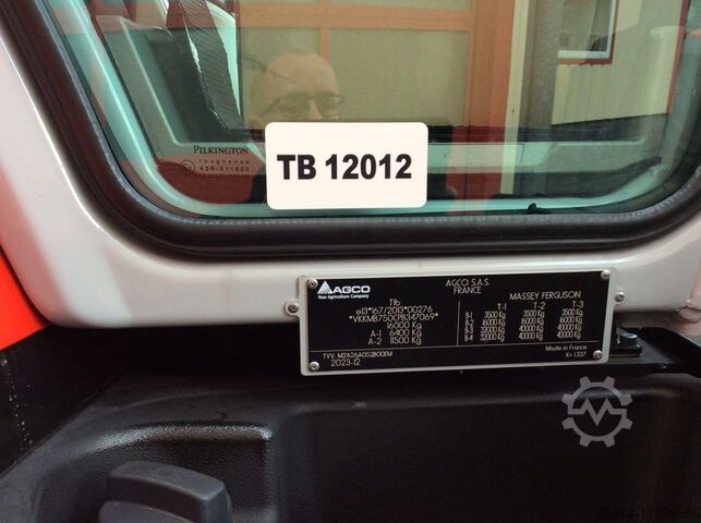Traktor Massey Ferguson MF 8S.265 Dyna-VT EXCLUSIVE