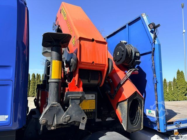 Flatbed truck SCANIA G450 8x4 Pritsche mit Kran Palfinger PK76002 EH
