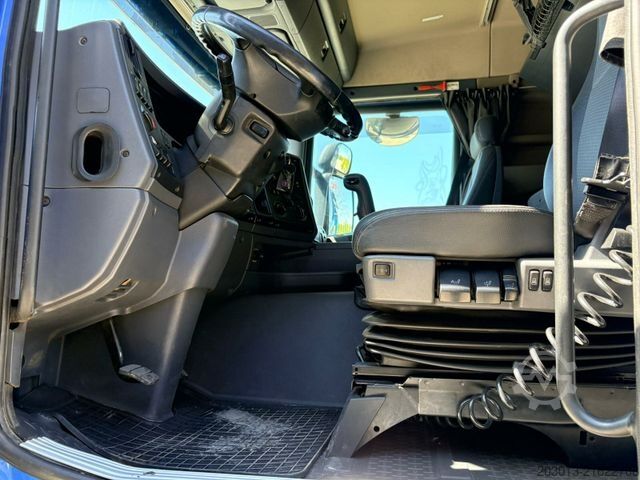 Camión de plataforma SCANIA G450 8x4 Pritsche mit Kran Palfinger PK76002 EH