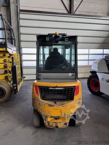 Dizel viljuškari Jungheinrich DFG430s 400ZT