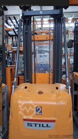 Vertical order pickers Still EKX10