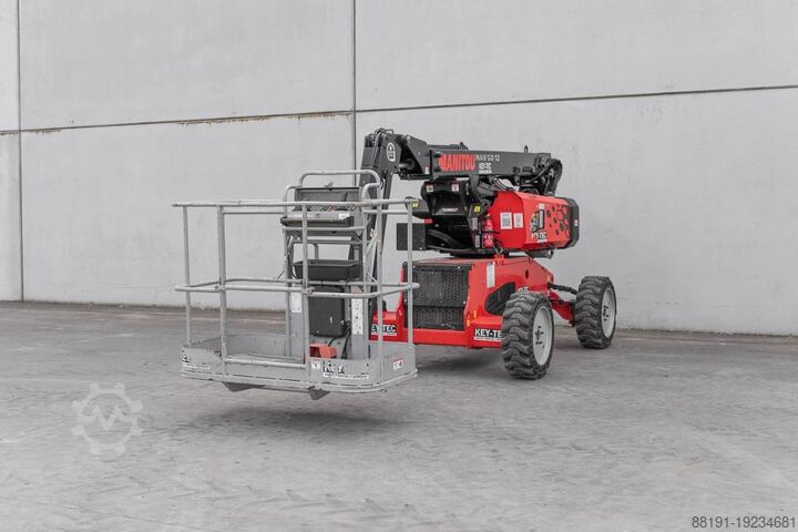 Plataforma de trabajo telescópica articulada Manitou ManGo 12