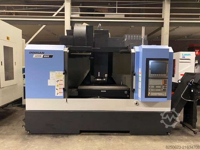 Vertical machining center Doosan DNM 6500II