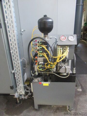 Centro de mecanizado CNC de 5 ejes CHIRON Mill 2000