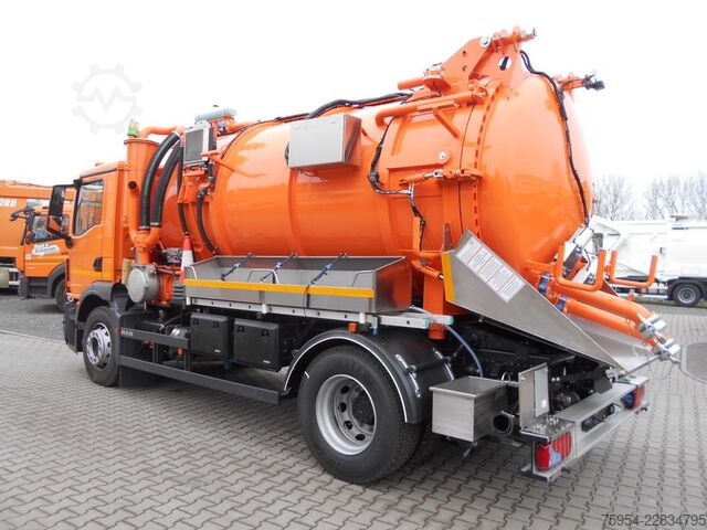 Vákuumtartályos teherautó MAN TGM 18.320 4x2 BL / Faros 11/1 piston