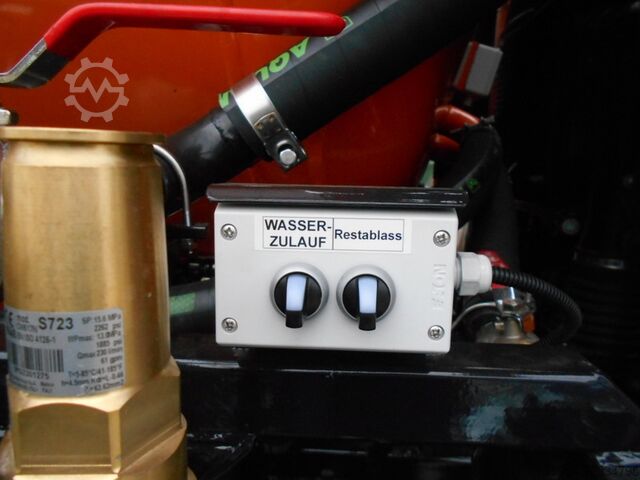 Vákuumtartályos teherautó MAN TGM 18.320 4x2 BL / Faros 11/1 piston