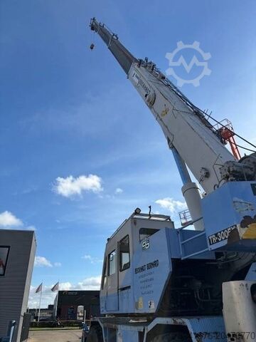 Alle terrein kraan Tadano TR 300 EX