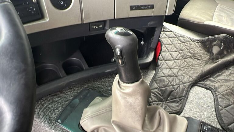 Standaard trekker Renault Premium 460 DXI (RETARDER / MANUAL GEARBOX / BO...