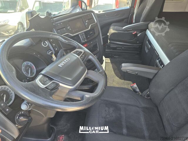 Lastbilchassis Iveco SWAY 480 MOTRICE 3 ASSI 12/2021