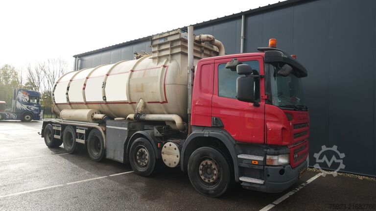 Tankowiec Scania P 380 – 10x4 blow and suck truck