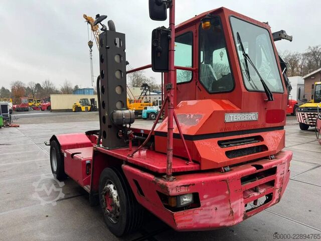 Terminal-Traktor Terberg YT 220