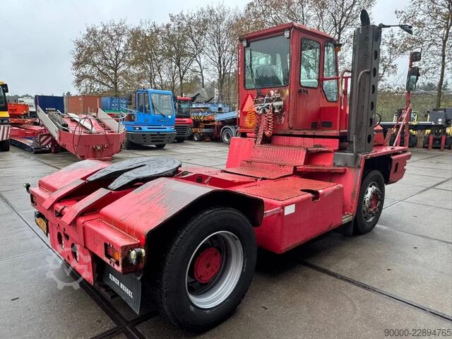 Terminal-Traktor Terberg YT 220