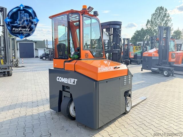 Vierwegestapler Combilift CBE2500 TRIPLEX 4900 POSITIONER CABIN