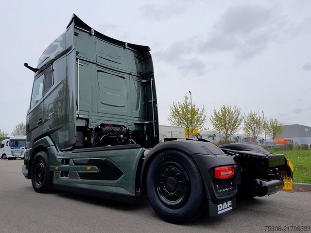 Tracteur routier standard DAF FT XG+ 530