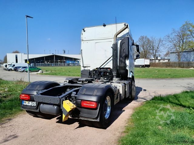 Tracteur routier standard DAF FT XF 530 NGD, PXP 4x4