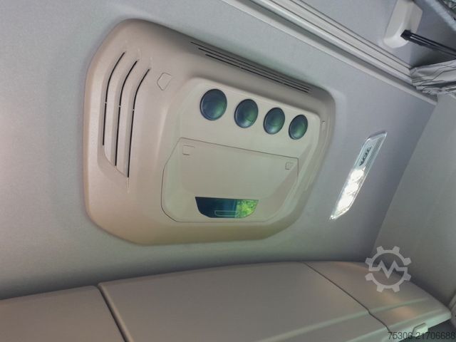 Tracteur routier standard DAF FT XF 530 NGD, PXP 4x4