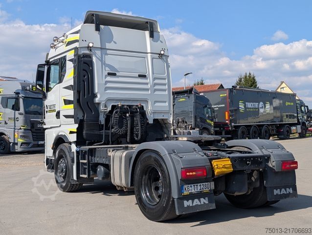 Tracteur routier standard MAN TGX 18.520 BL SA 4x4 Hydrodrive, MIETEN?