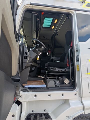 Tracteur routier standard MAN TGX 18.520 BL SA 4x4 Hydrodrive, MIETEN?