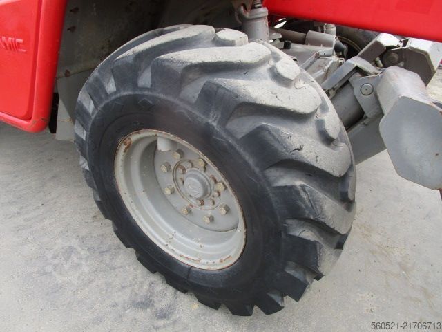 Telehandler / Telescope Forklift Merlo P38.13 nellwechsler + Palettengabel