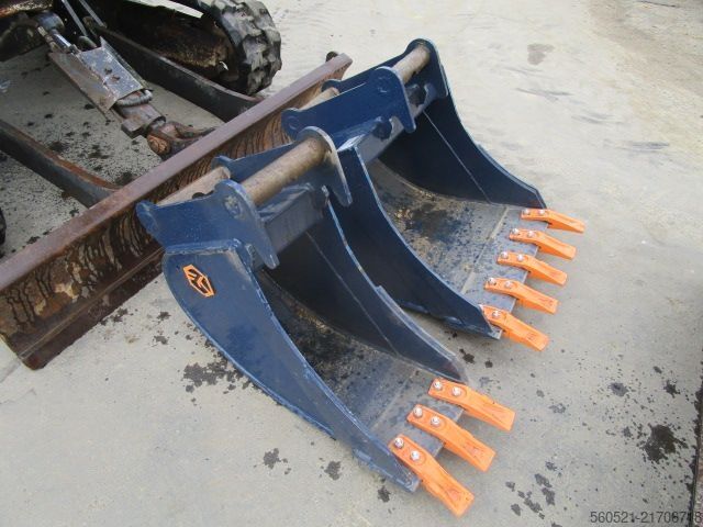 Mini excavators Yanmar SV26 - mechan. Schnellwechsler + 3 Löffel