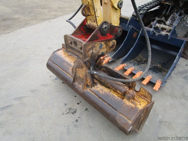 Mini excavators Yanmar SV26 - mechan. Schnellwechsler + 3 Löffel